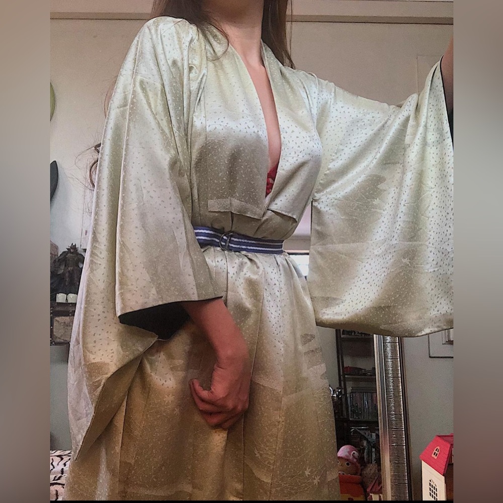 Authentic Japanese  Kimono / Robe - Picture 6 of 9